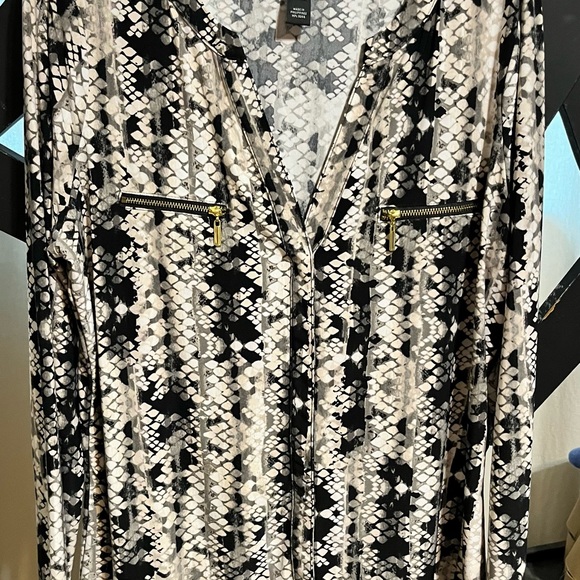 Top - Picture 1 of 6